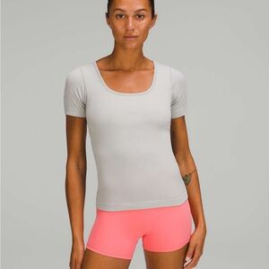 Lululemon Athletica seal grey ebb to street short sleeve